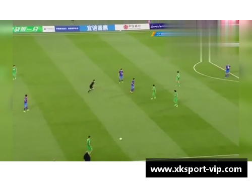 球员捡红牌:竞技场上的失控时刻 球员捡红牌:竞技场上的失控时刻